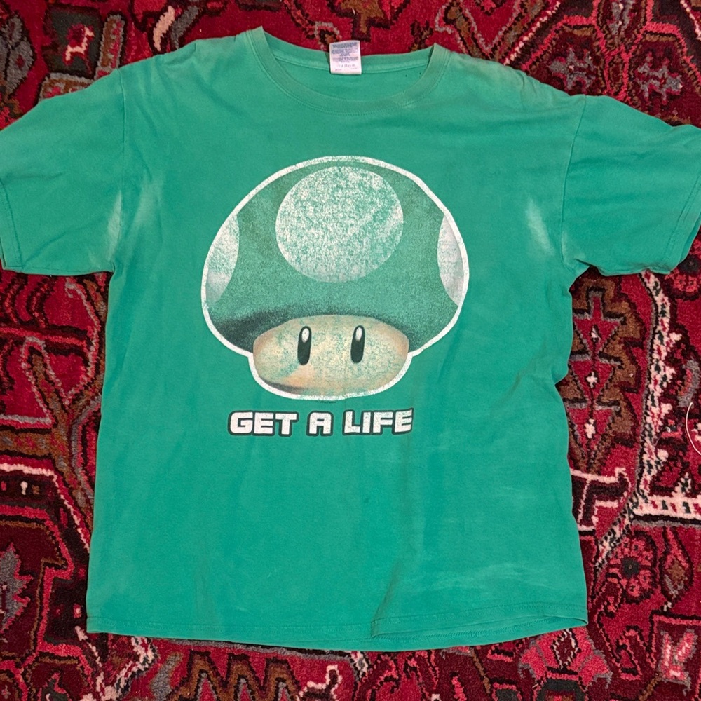 Nintendo Green Short Sleeve Tee very large